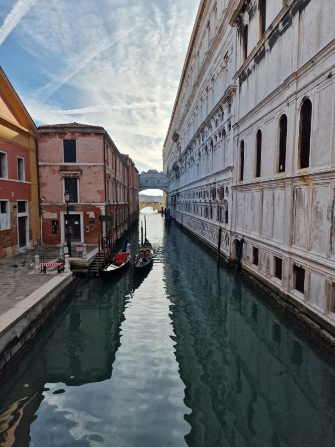 Appartamento Al Centro Di Venezia 6 Posti Letto Esterno foto