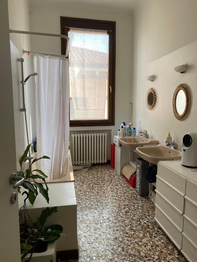 Appartamento Al Centro Di Venezia 6 Posti Letto Esterno foto